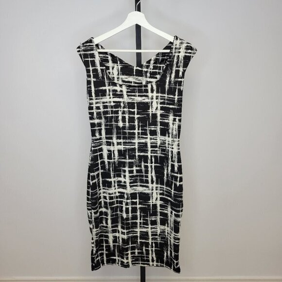 Print  Dress - Picture 3 of 4